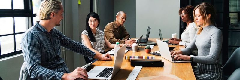 Bisher lag der Schwerpunkt der Industriedigitalisierung auf der Verbesserung des Front- und Backoffice-Betriebs, doch dieser Fokus verschiebt sich.  (Bild:   / CC0)