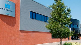 Dexko Global geht eine Partnerschaft mit VB-Airsuspension ein und will damit das Kerngeschäft der Konzerntochter AL-KO Fahrzeugtechnik stärken. (VB-Airsuspension)