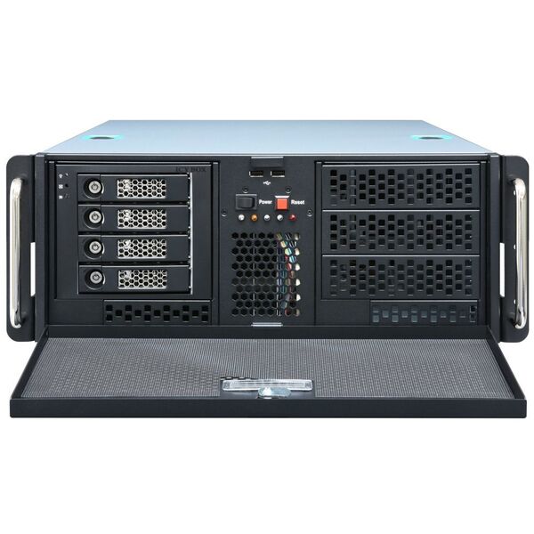 In der Version mit zusätzlichem Adaptec-SAS-Controller unterstützt der Aquado-Server bis zu acht HDDs oder SSDs. (Aquado)