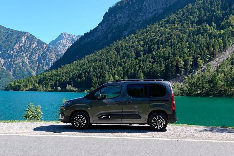 Als Familientransporter oder Freizeitvehikel für Menschen mit platzraubenden Hobbies ist der Citroën Berlingo gut geeignet. (Jan Rosenow/»kfz-betrieb«)