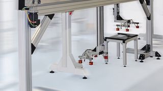 Aluminiumprofile eignen sich auch zum Aufbau von Portalen, die schwere Lasten tragen können. (Bild: RK Rose+Krieger)