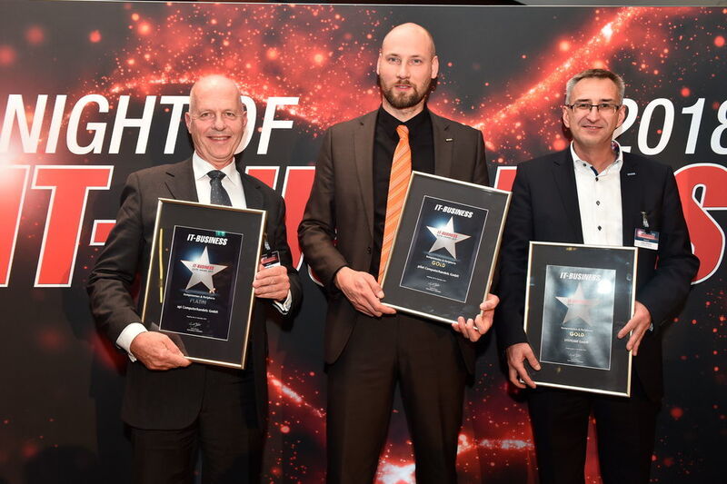 „VAD Komponenten & Peripherie“: Keith Henry, Api (Platin), Thomas Behrendt, Pilot (Gold) und Volker Mitlacher, Systeam (Gold) (v.l.) (Hannes Magerstaedt Photography)