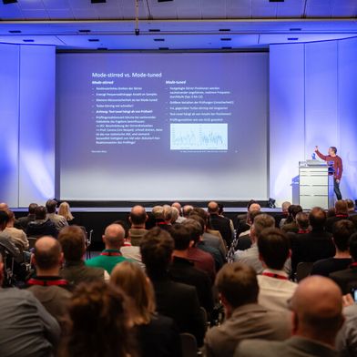 Der EMV-Kongress richtet sich insbesondere an Fach- und Führungskräfte sowie Nachwuchsingenieure. (Bild: Mesago / Mathias Kutt)