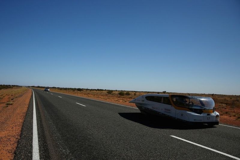 Impressionen vom Solarautorennen World Solar Challenge 2013. (Bild: World Solar Challenge)