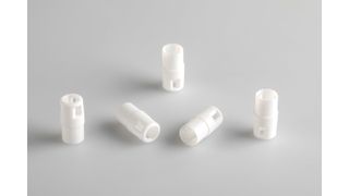 Componente per un autoiniettore, prodotto con precisione millimetrica su una macchina Engel E-Mac. (Bild: Angeli)