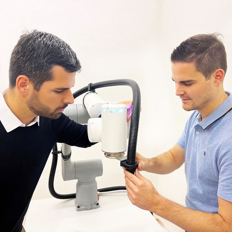 Montage des PMA® Cobot-Kits(Bild:  PMA)