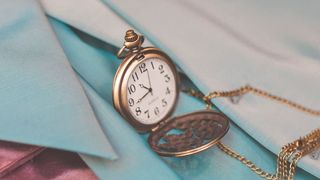 „Hierzulande musst du so schnell rennen, wie du kannst, wenn du am gleichen Fleck bleiben willst“ – was dieses Zitat aus „Alice im Wunderland“ mit dem Change-Management in Unternehmen zu tun hat, lesen Sie hier. (gemeinfrei)