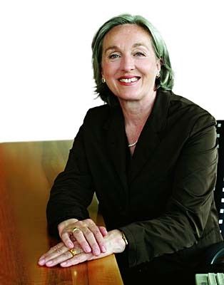 „Je näher sich Mensch und Maschine kommen, desto aufwändiger und teurer die Schutzmaßnahmen.“  Renate Pilz, geschäftsführende Gesellschafterin der Pilz GmbH & Co. KG.  Bild: Pilz (Archiv: Vogel Business Media)