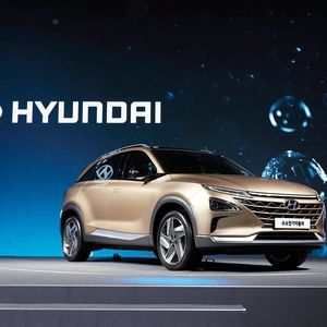 (Hyundai)