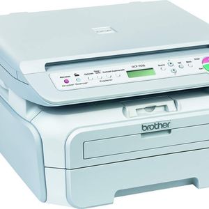 Das Brother DCP-7030 vereint die Funktionen Drucken, Scannen und Kopieren in einem Gerät.