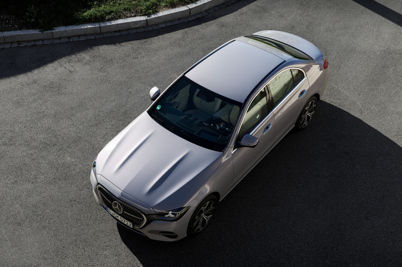 Die Limousine ist 4,77 Meter lang. (Bild: Mercedes-Benz AG)