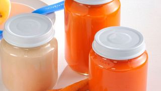 Als physiologisch unbedenklich und leicht recycelbar gilt der neue Glaskonservenverschluss namens PT51. Dieser beinhaltet das PVC-freie Provalin 1771, welches von Actegas DS als Dichtungscompound auf TPE-Basis angeboten wird. PT51 wird von JSC Tin Cap in Litauen hergestellt, wie es heißt.  (Actega)