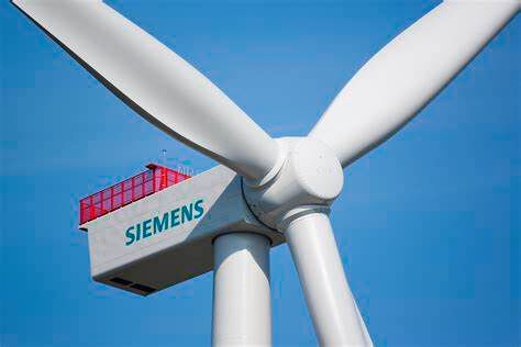 Weil ein Großprojekt für Windkraftturbinen jetzt an einen chinesischen Zulieferer gegangen ist, weil dieser die Preise aus bekannten Gründen drücken konnte, wehren sich IG Metall und Siemens Energy gegen die unfaire Wettbewerbssituation ...(Bild:  Siemens)