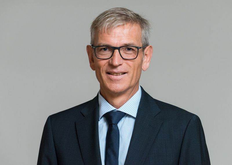 Jörg Faber, Sales Director DACH & Benelux, MIR – Mobile Industrial Robots: „Die Implementierung einer Automatisierungslösung und ihre Einbindung in die Produktion stellen generell keine Grenzen dar.“ (Bild: www.martinjoppen.de; Martin Joppen Photographie GmbH, Mörfelder L)