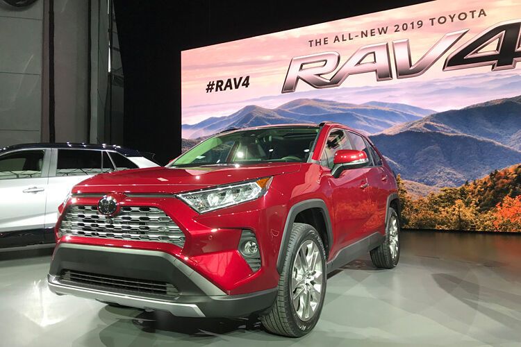 Zur NYIAS brachte Toyota die nächste, mittlerweile fünfte Generation des RAV4 mit. (SP-X/Michael Specht )