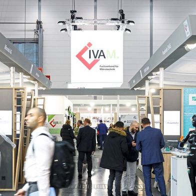 Das digitale Compamed Innovationsforum 2026 veranstaltete die Messe Düsseldorf gemeinsam mit dem IVAM Fachverband für Mikrotechnik. (Bild: Messe Düsseldorf/Tillmann)
