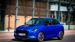 Kunden, die ihren Suzuki (im Bild das Modell Swift) regelmäßig zum Service bringen, erhalten eine Verlängerung der Herstellergarantie auf bis zu acht Jahre. (Bild: Suzuki)