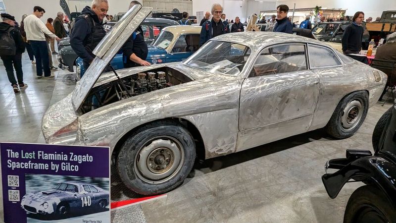 Rarest of the rare: Den Flaminia baute Lancia von 1957 bis 1970. Die Carrozzeria Zagato entwarf und fertigte eine Coupé-Version. Sie war Vorlage für diese auf einem Gitterrohrahmen basierenden Variante für den Rennsport. (Bild: Dominsky )