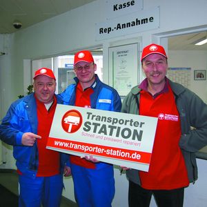 Sind vom neuen Servicemodell für Transporter überzeugt: Matthias Schäfer, Peter Dörr und Wolfgang Kosanke (v. li.) von HFT Riedstadt. 