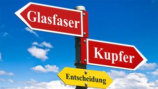 Die Entscheidung für Glasfaserleitungen und gegen Kupferkabel hat nicht nur enorme Geschwindigkeitsvorteile, sondern bringt auch in Sachen Öko-Bilanz enorme Pluspunkte. (Bild: © L.Klauser - stock.adobe.com)