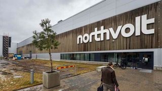 Independence adé? Northvolt is insolvent. Now the future of the battery factory in Heide is certainly shaky. But Northvolt is not the only company that is having problems with battery production ... (Image:Northvolt)