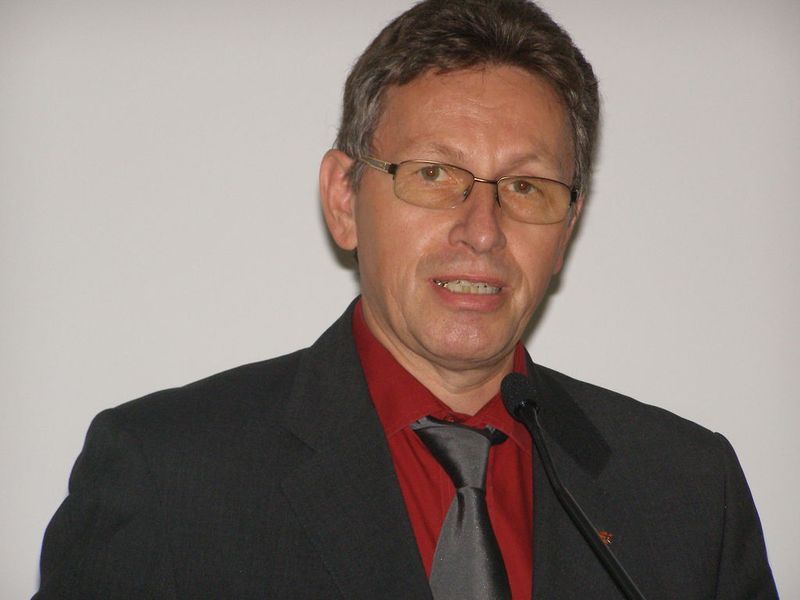 Roland Mandler, Geschäftsführer der Optotech Optikmaschinen GmbH: „Optische Fertigungstechnologie aus Deutschland hat einen internationalen Marktlevel erreicht, wie er in kaum einer anderen Branche vorhanden ist.“ Bild: Schnell (Archiv: Vogel Business Media)