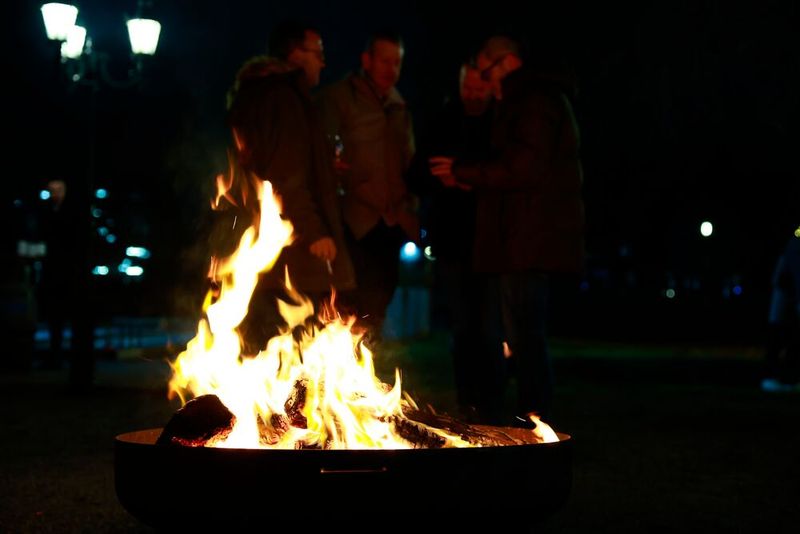 APC wünsche fröhliche Weihnachten und freut sich auf ein erfolgreiches Jahr 2026. (Bild: Schneider Electric)