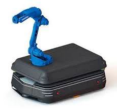 5 Platz: YASKAWA Motoman YMR12 - ein gebürtiger Japaner unter den Roboterarmen. Der Roboter stellt eine Kombination eines MOTOMAN Roboters mit der mobilen OTTO-Plattform dar. Der YASKAWA Motoman YMR12 ist ein autonomes Fahrzeug, das dank der Navigation selbstständig seine Routen berechnet. Sein System ist für Applikationen in Fertigungshallen geeignet d.h.: für Logistikanwendungen bei der Maschinenbeschickung, Materialhandhabung, Mehrfachstationen-Logistik oder Fügen. Er springt überall dorthin ein, wo die Aufgaben für den Menschen zu monoton, gefährlich oder anstrengend sind.  (Bild: TradeMachines)