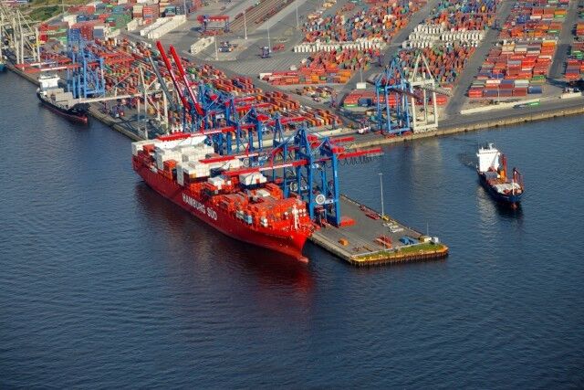 Im Universalhafen Hamburg dominiert mit 50,7 Mio. t der Containerumschlag. (Bild: Hafen Hamburg)