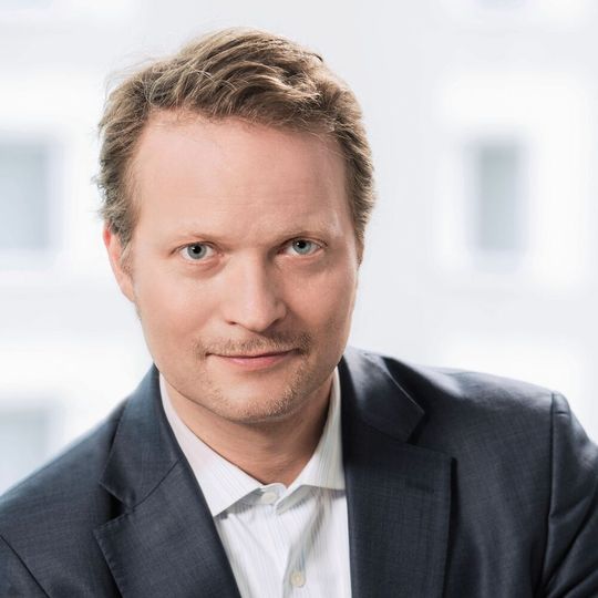 Spectaris-Geschäftsführer Jörg Mayer: „Die Industrie braucht nun mehr denn je das Primat einer wettbewerbsfähigen Wirtschaftspolitik. Regulierungsvorhaben, die das nicht unterstützen, sollten sich momentan hintenanstellen.“ (Bild:  Spectaris)