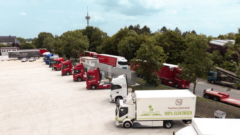 Die Spedition Nanno Janssen will künftig ausschließlich Elektro-Lkw nutzen.(Bild:  Daimler Truck)