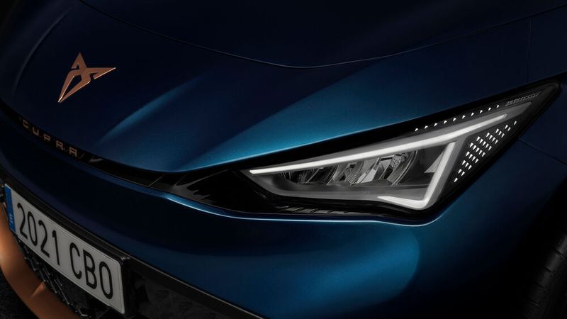 An der Front sind die LED-Scheinwerfer ein deutliches Erkennungsmerkmal des Born. (Bild: Seat)