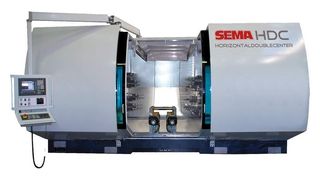 Bild 1: Endenbearbeitungsanlage HDC für Nocken- und Kurbelwellen mit Längen von 70 bis 800 mm und Durchmessern von 10 bis 120 mm. (Archiv: Vogel Business Media)