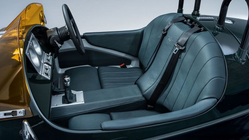 Im Angebot sind Sitze aus Vinyl, wasserfestem Leder, Sattelleder mit erhöhter Strapazierfähigkeit und einem strapazierfähigen Kunstgewebe.  (Bild: Nick Dimbleby/Morgan)