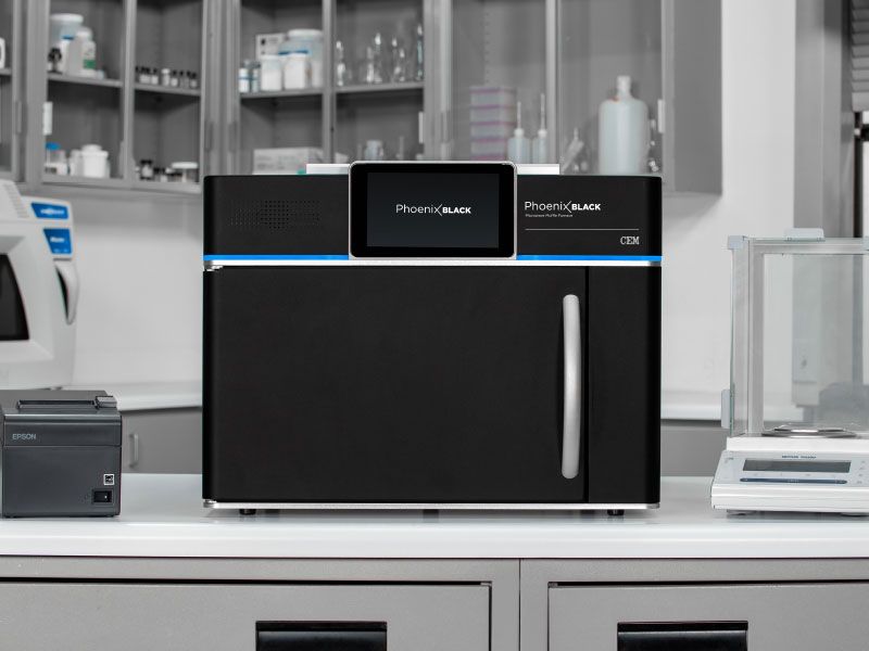 Phoenix-BLACK-thumb-4.jpg (CEM GmbH)