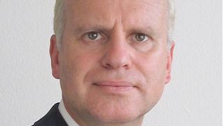 „Im Portfolio der EFB befinden sich derzeit circa 180 Projekte, wovon sich etwa 20 im Kern und weitere begleitend mit dem Thema Presshärten beschäftigen“, sagt Dr. Norbert Wellmann, Geschäftsführer der EFB Europäische Forschungsgesellschaft für Blechverarbeitung e.V. (EFB)