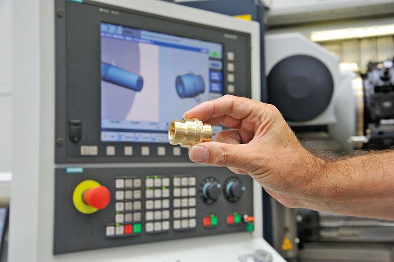 Mit den Kombizentren der TTS-Baureihe von Spinner lassen sich Werkstücke mit verschiedenen Bearbeitungsstrategien herstellen. (Bild: Siemens)