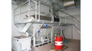 Die Kühlschmierstoff-Zentralanlage kann 18 Maschinen mit Kühlschmierstoff versorgen. (Archiv: Vogel Business Media)