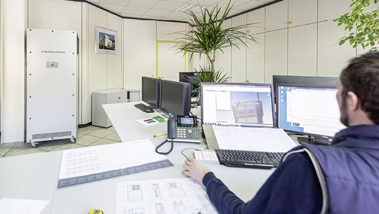 (Bei einer Leistung von 1.000 m3/h gewährt das Gerät einen sehr leisen Betrieb von weniger als 39 dB(A). Bild: BerlinerLuft.Technik GmbH)