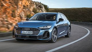 Frischer Auftritt: Der neue Audi A5, hier der Avant, rollt mit dynamisch-elegantem Design und aktueller Technik an. (Bild: Audi AG)