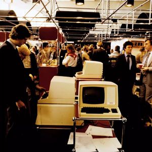 Erste Personal Computer auf der Electronica 1982. (Bild:  Messe München)