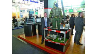 Alexander Berka, Manager bio solutions bei Analytik Jena mit dem MobiLab.  (Bild: LaborPraxis)