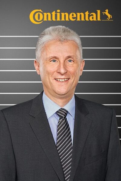 Dr. Andreas Esser, Leiter von Continental Nutzfahrzeugreifen (Bild: Continental)