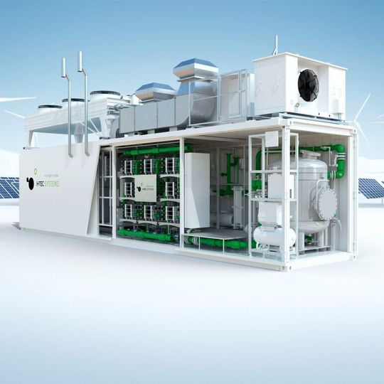Der PEM-Elektrolyseur ME450 von H-Tec Systems kommt im spanischen Pilotprojekt „Hub LA Isla H2“ in der Region Sevilla zum Einsatz.(Bild:  H-Tec Systems)