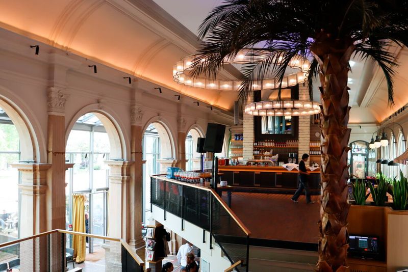 Das Wiesbadener Café del Sol erwartet die Gäste zur After Show Party. (Bild: TIM AG)