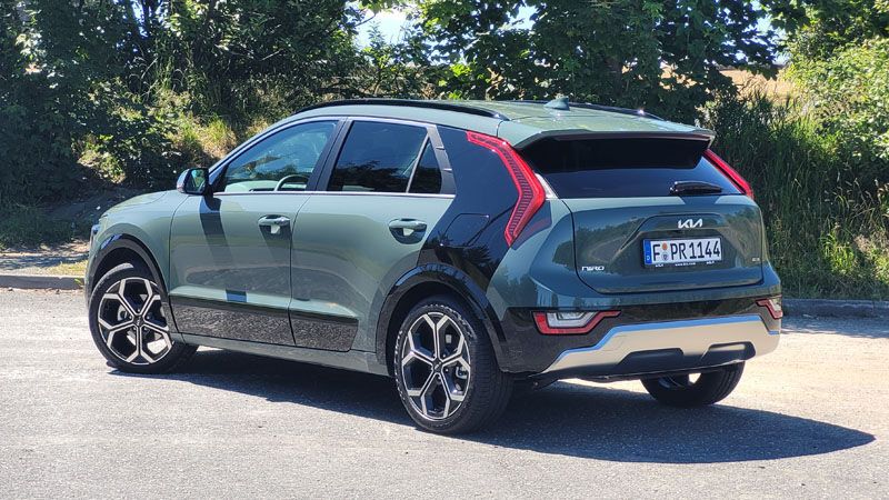 Der Crossover ist optisch klar als Familienmitglied zu erkennen. (Bild: Wehner/Vogel Communications Group)