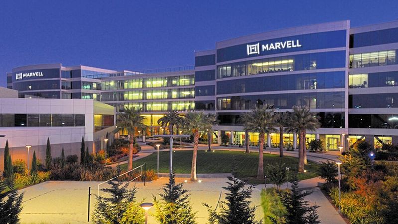 Zur Absicherung seines KI-Ökosystems geht Nvidia eine Strategische Partnerschaft mit Marvell ein und investiert hierfür 2 Mrd. US-$ in den ASIC-Spezialisten. Im Fokus stehen NVLink Fusion, optische Interconnects und Silicium Photonics.(Bild:  Marvell)