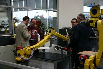 Impressionen vom Mitgliedertreffen 2008 der CNC-Arena bei Fanuc GE. (Archiv: Vogel Business Media)