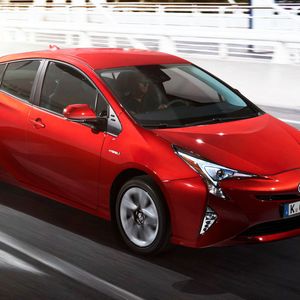 (Toyota)