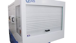 Der CNC-Schleifautomat des Typs GBA202 der SMS Maschinenbau GmbH istspeziell für die Massenproduktion von Standard-Gewindebohrern konzipiert. (Bild: Kabelschlepp)